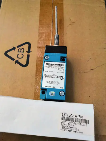 HONEYWELL LSYJC1A-7N PLC 模組