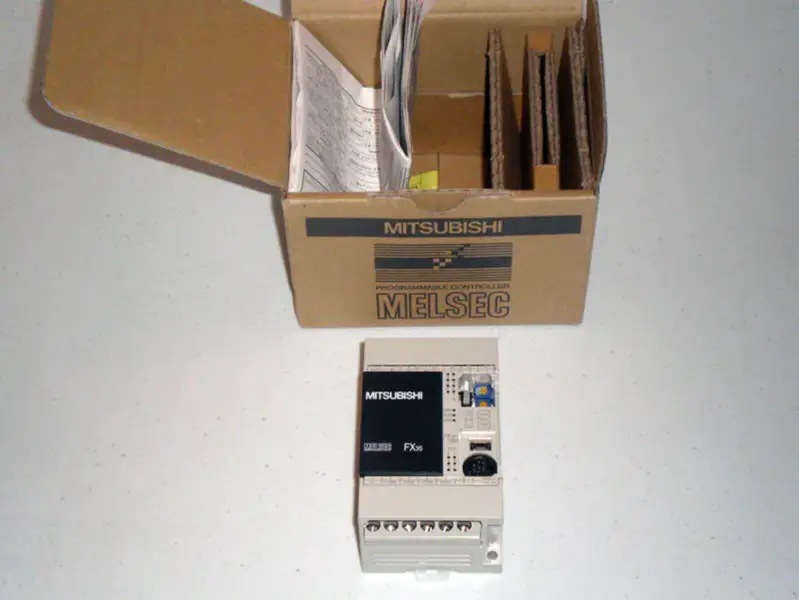 三菱 FX3S-10MR/DS