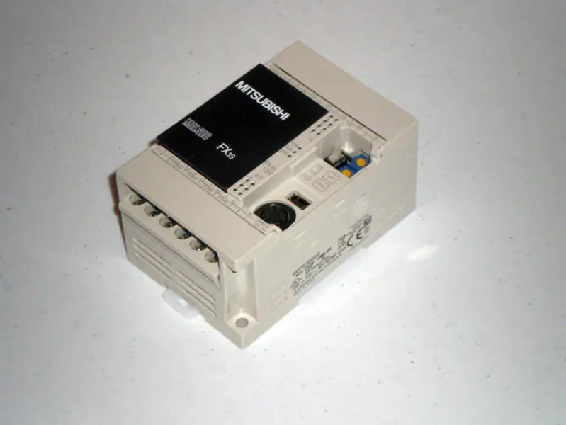 三菱 FX3S-10MR/DS