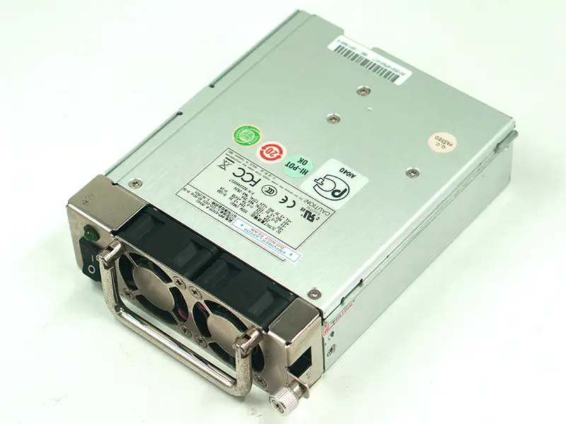 Zippy Emacs MRT-6300P-R 電源供應器