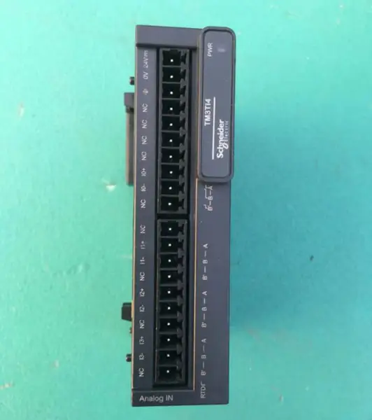 TM3TI4 施耐德