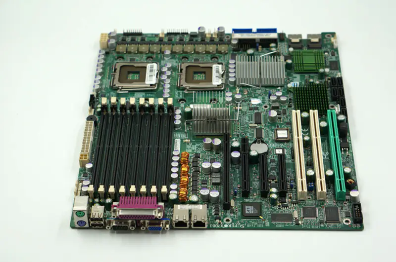 超微 X7DB3 主機板