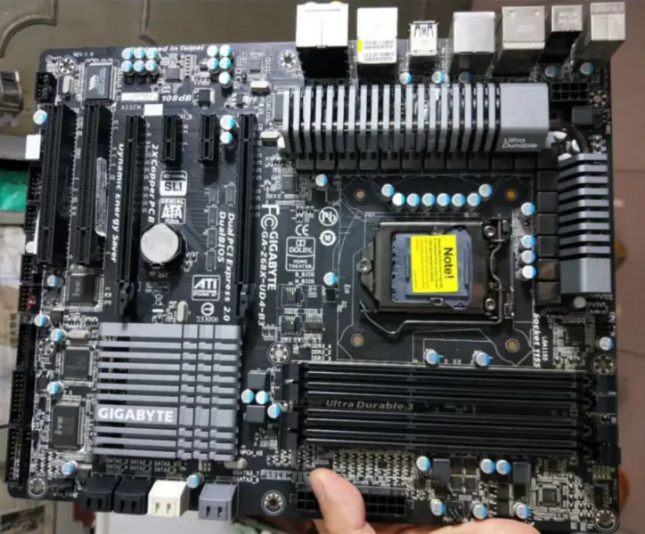 技嘉 GA-Z68XP-UD4-B3 主機板 Z68XP-UD4 Z68 LGA 1155 i3 i5 i7 DDR3 32G SATA3 USB3.0 ATX
